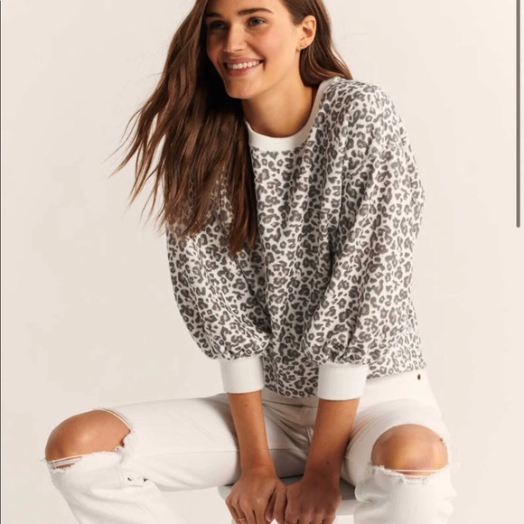Abercrombie Puff Sleeve Leopard 